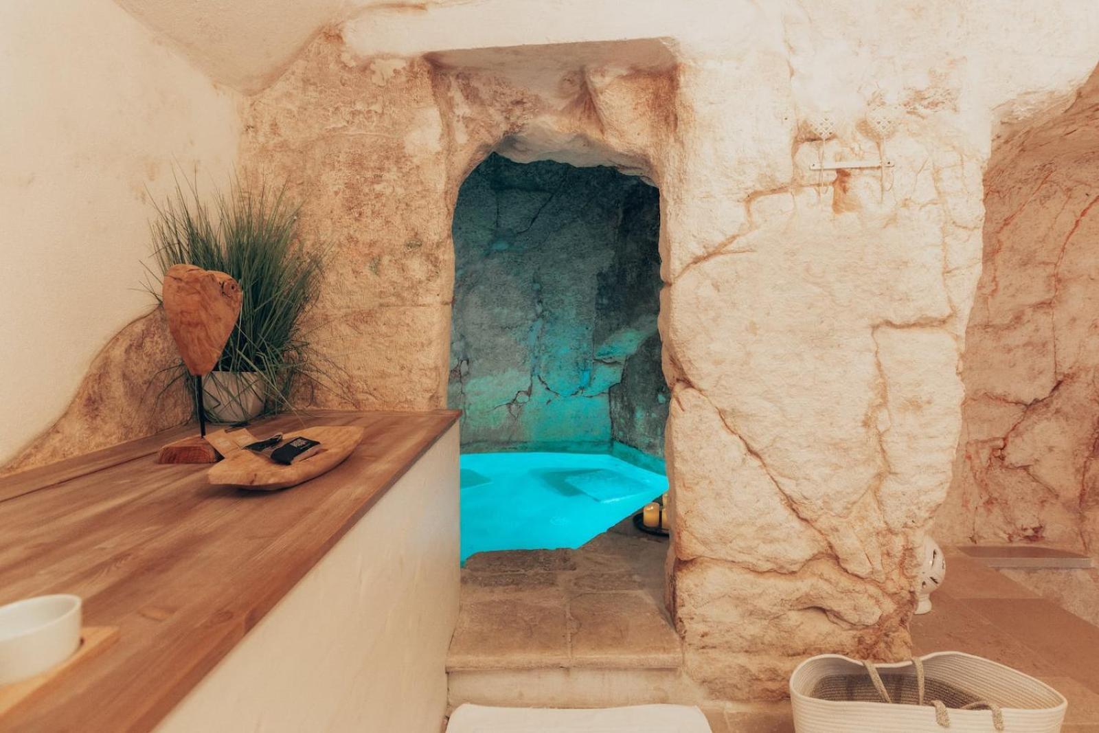 Bed and Breakfast Grotta Carlotta Остуні Екстер'єр фото